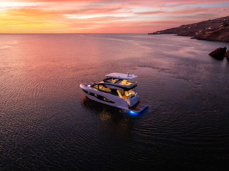 50ft Cruisers Yachts Yacht For Sale