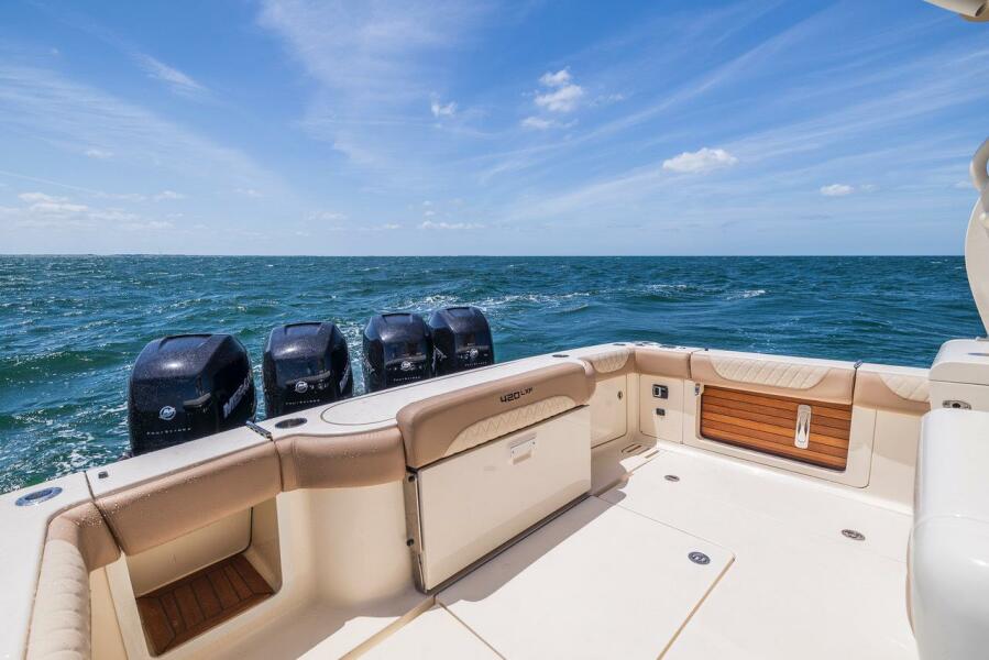 42' 2016 Scout 420 LXF