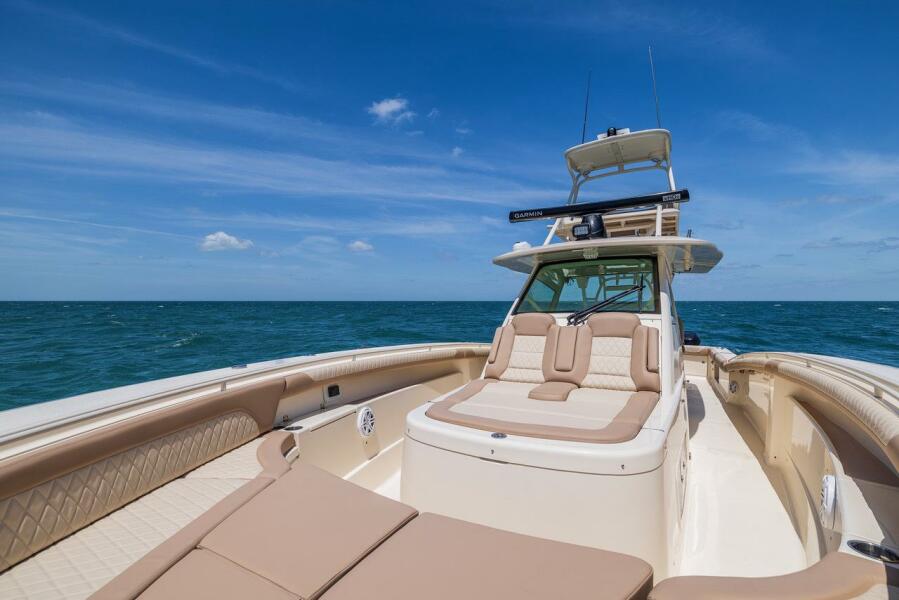 42' 2016 Scout 420 LXF