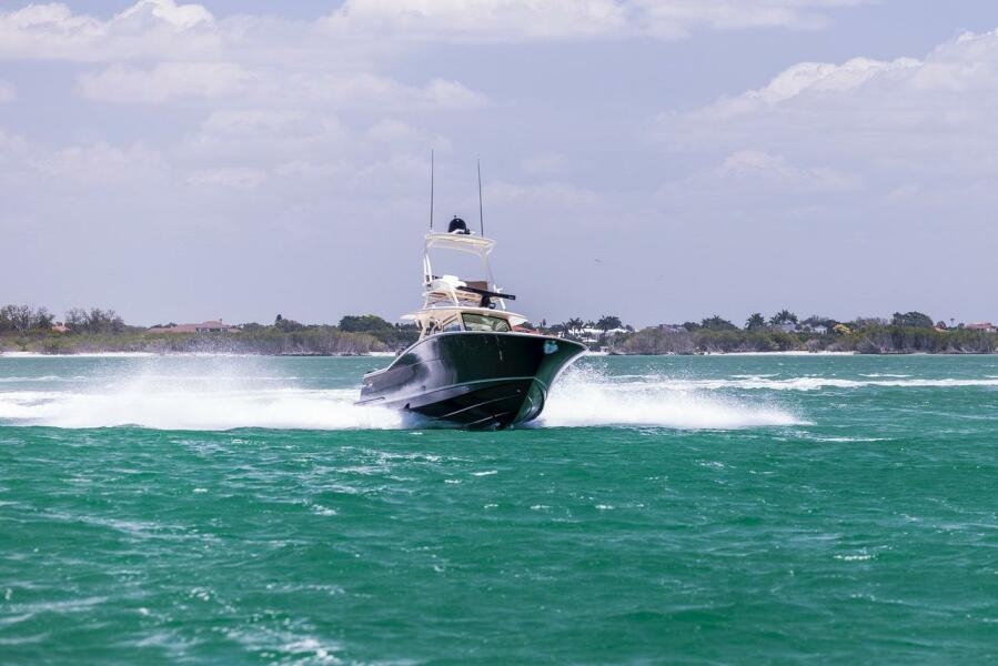 42' 2016 Scout 420 LXF