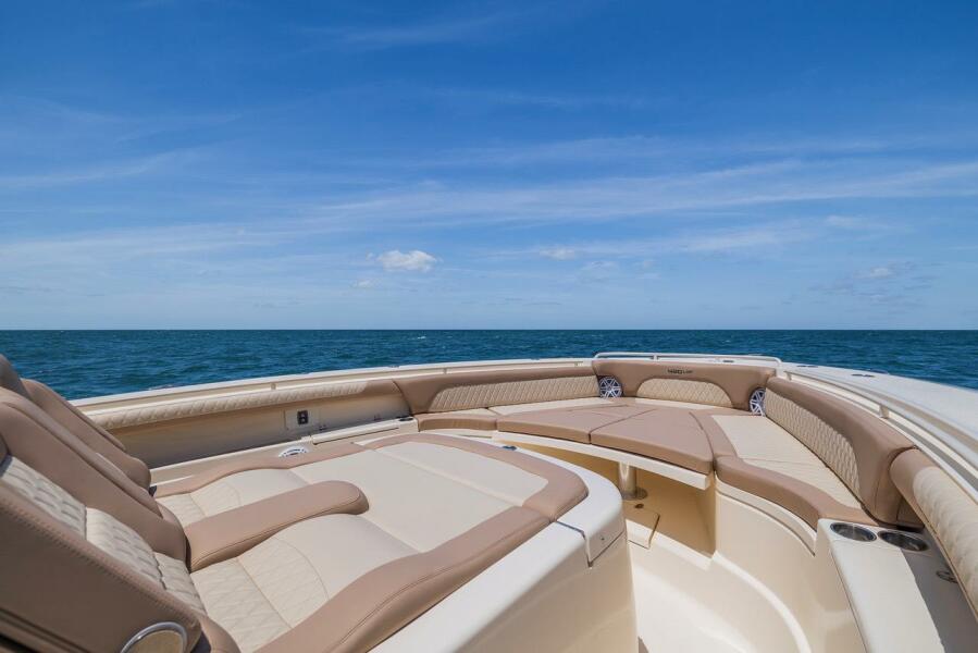 42' 2016 Scout 420 LXF