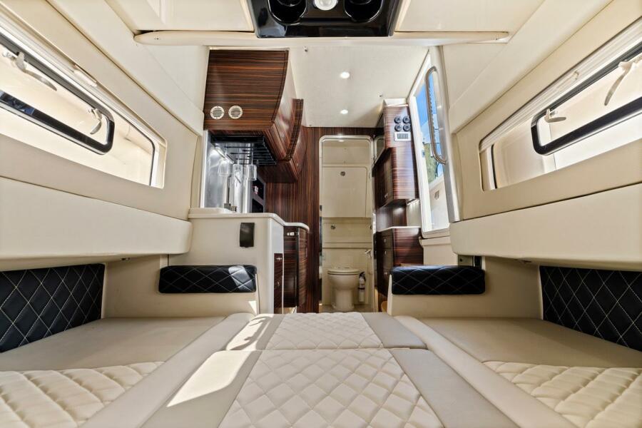 42' 2016 Scout 420 LXF