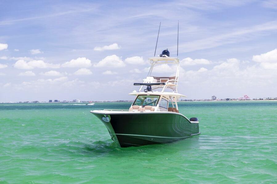 42' 2016 Scout 420 LXF