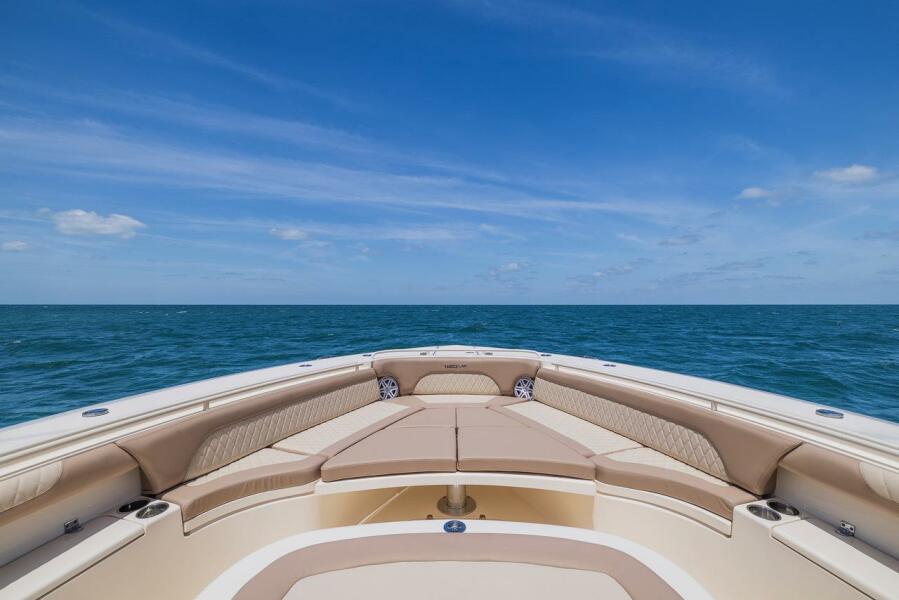 42' 2016 Scout 420 LXF