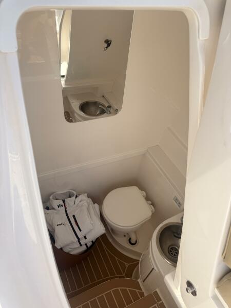 34' 2019 Intrepid 345 Nomad FE