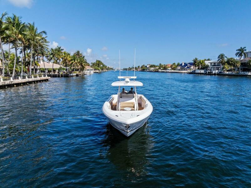 34' 2019 Intrepid 345 Nomad FE