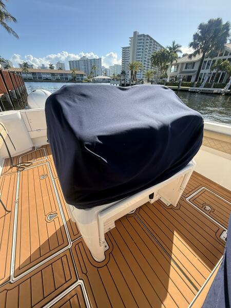 34' 2019 Intrepid 345 Nomad FE