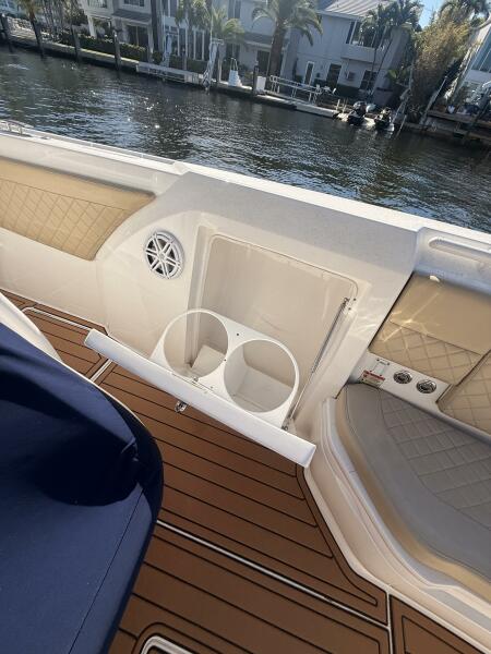 34' 2019 Intrepid 345 Nomad FE