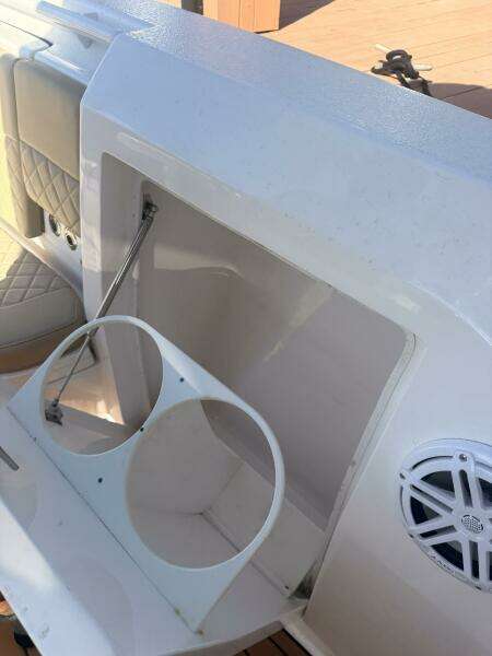 T T Jodi Ann 34ft Intrepid Yacht For Sale