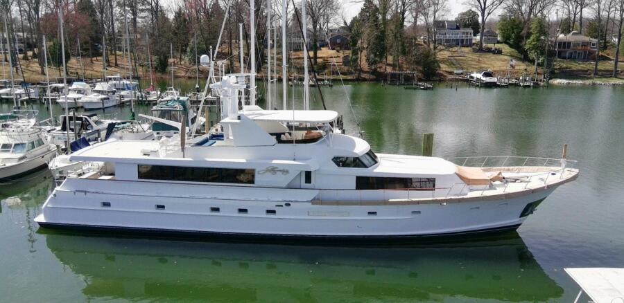 102' 1984 Broward Raised Pilothouse