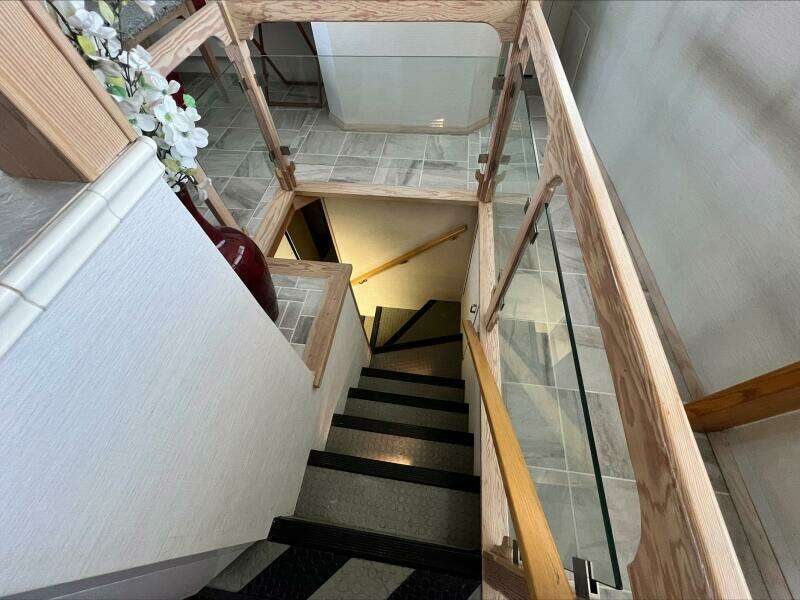 LIQUIDITY 102ft Broward Yacht For Sale