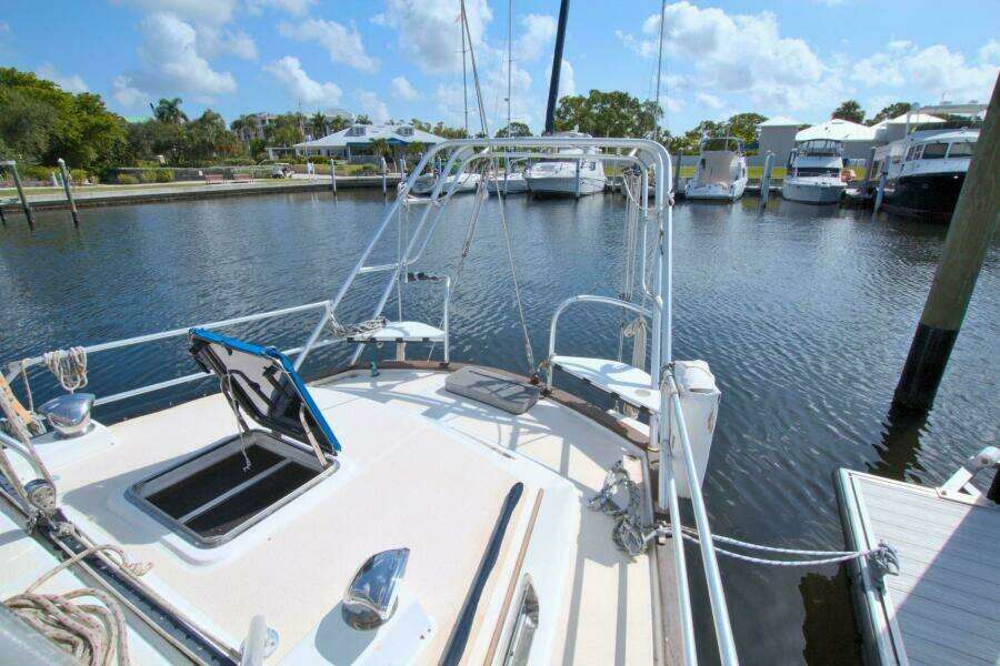 Kindred Spirit 43ft Morgan Yacht For Sale