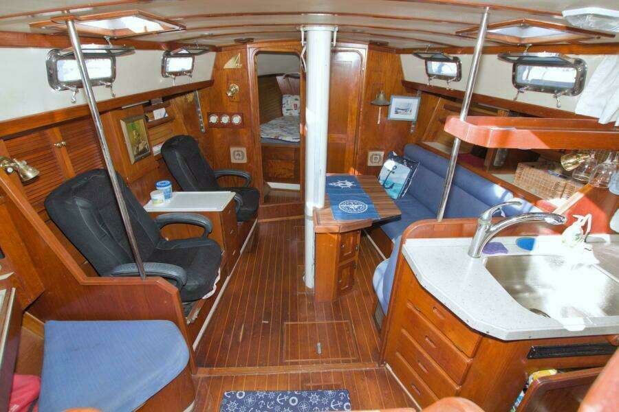 Kindred Spirit 43ft Morgan Yacht For Sale