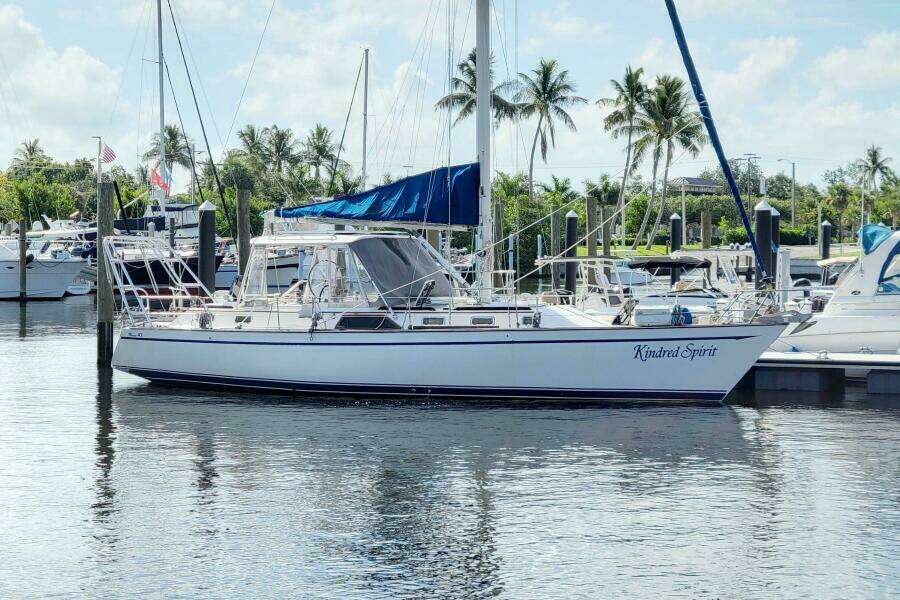 Kindred Spirit 43ft Morgan Yacht For Sale
