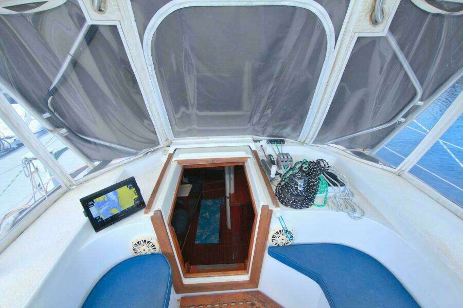 Kindred Spirit 43ft Morgan Yacht For Sale