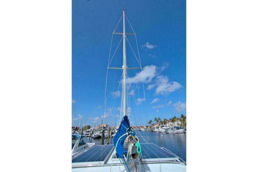 Kindred Spirit 43ft Morgan Yacht For Sale