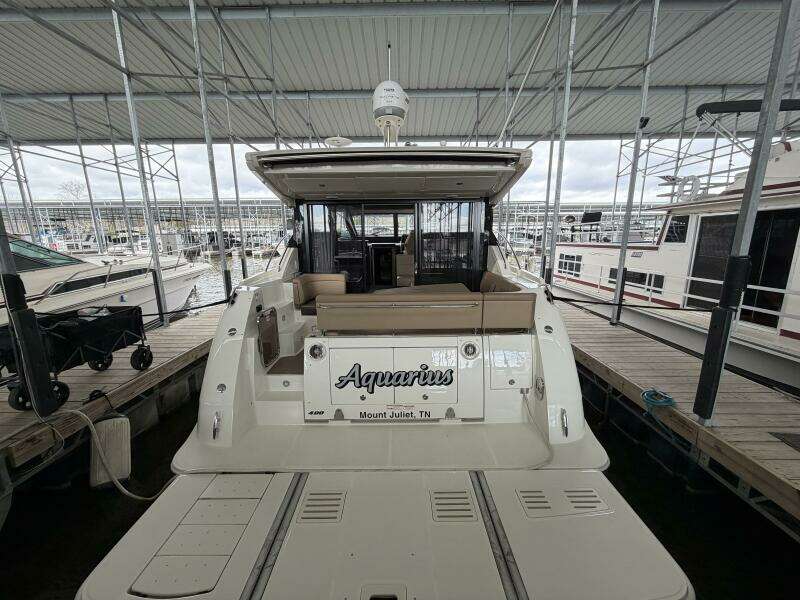 Aquarius 40ft Sea Ray Yacht For Sale
