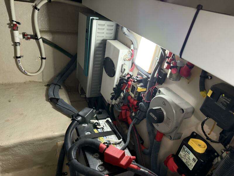 Aquarius 40ft Sea Ray Yacht For Sale