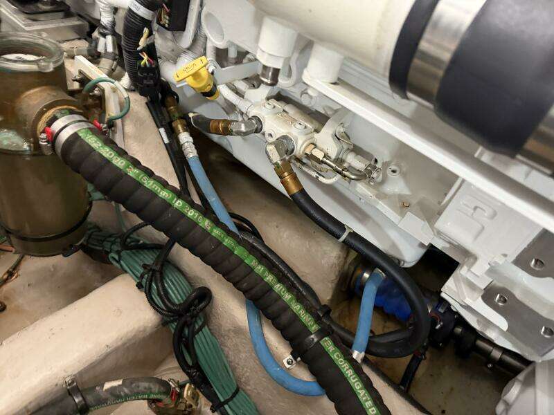 Aquarius 40ft Sea Ray Yacht For Sale