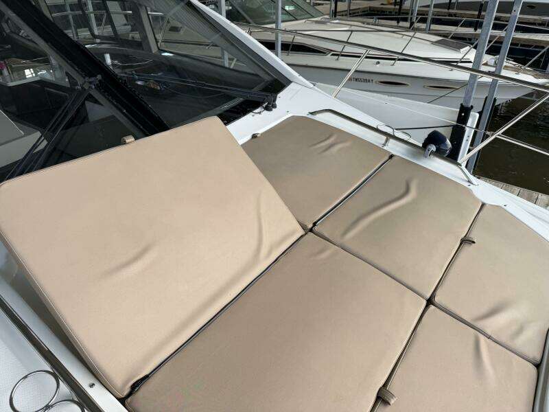 Aquarius 40ft Sea Ray Yacht For Sale