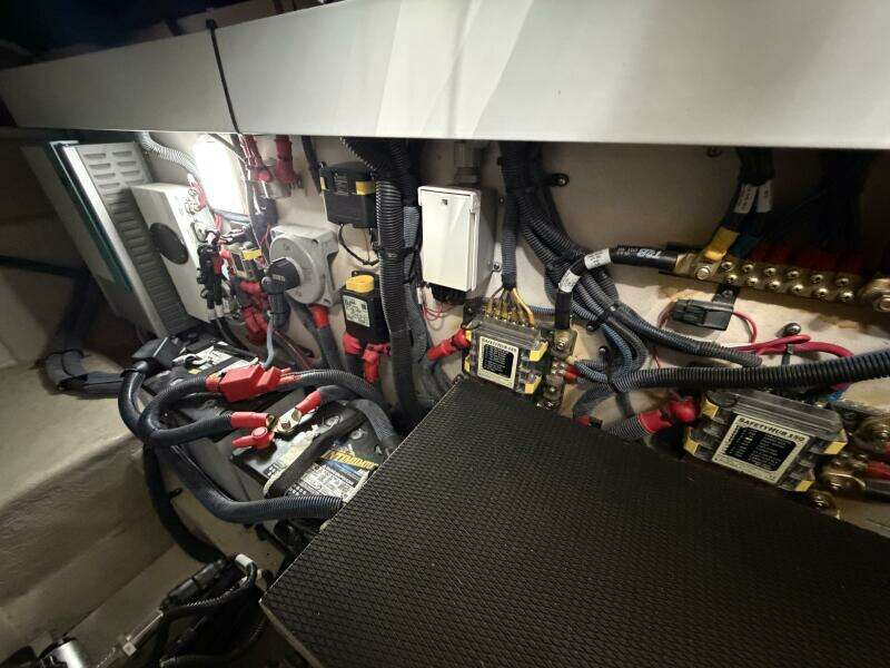 Aquarius 40ft Sea Ray Yacht For Sale