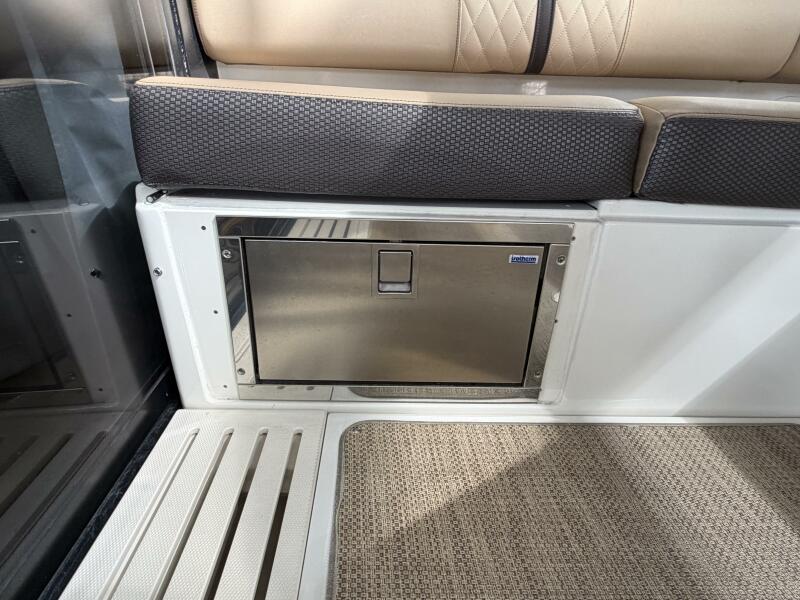 40' 2017 Sea Ray 400 Sundancer