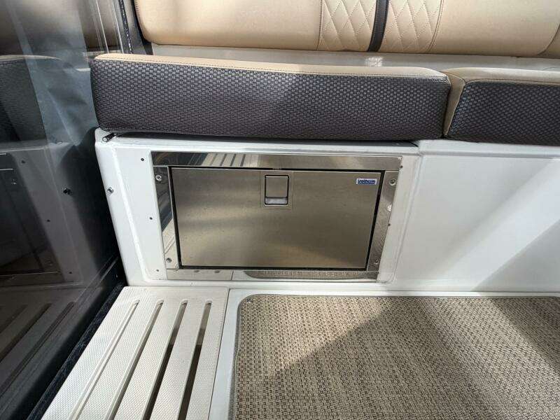 Aquarius 40ft Sea Ray Yacht For Sale