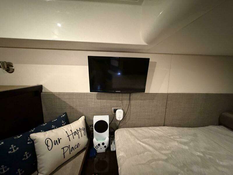 Aquarius 40ft Sea Ray Yacht For Sale