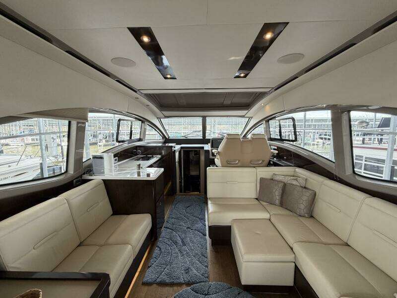 Aquarius 40ft Sea Ray Yacht For Sale