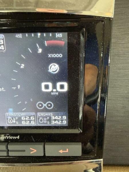 40' 2017 Sea Ray 400 Sundancer