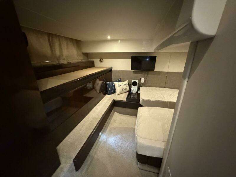 Aquarius 40ft Sea Ray Yacht For Sale