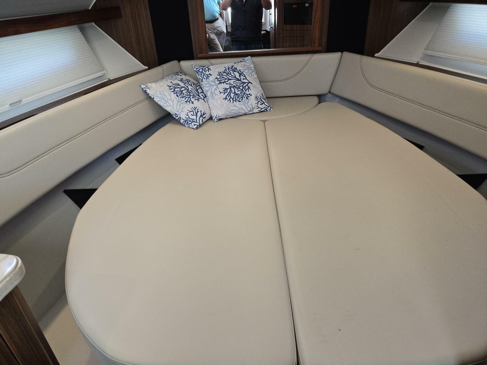 2019 Pursuit 355 Offshore