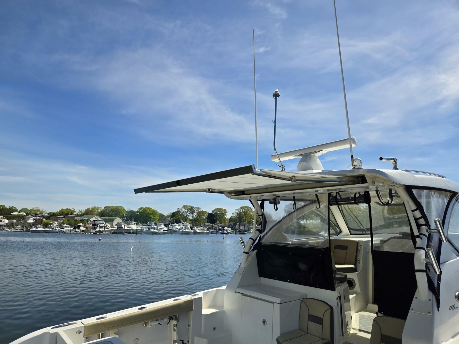 2019 Pursuit 355 Offshore