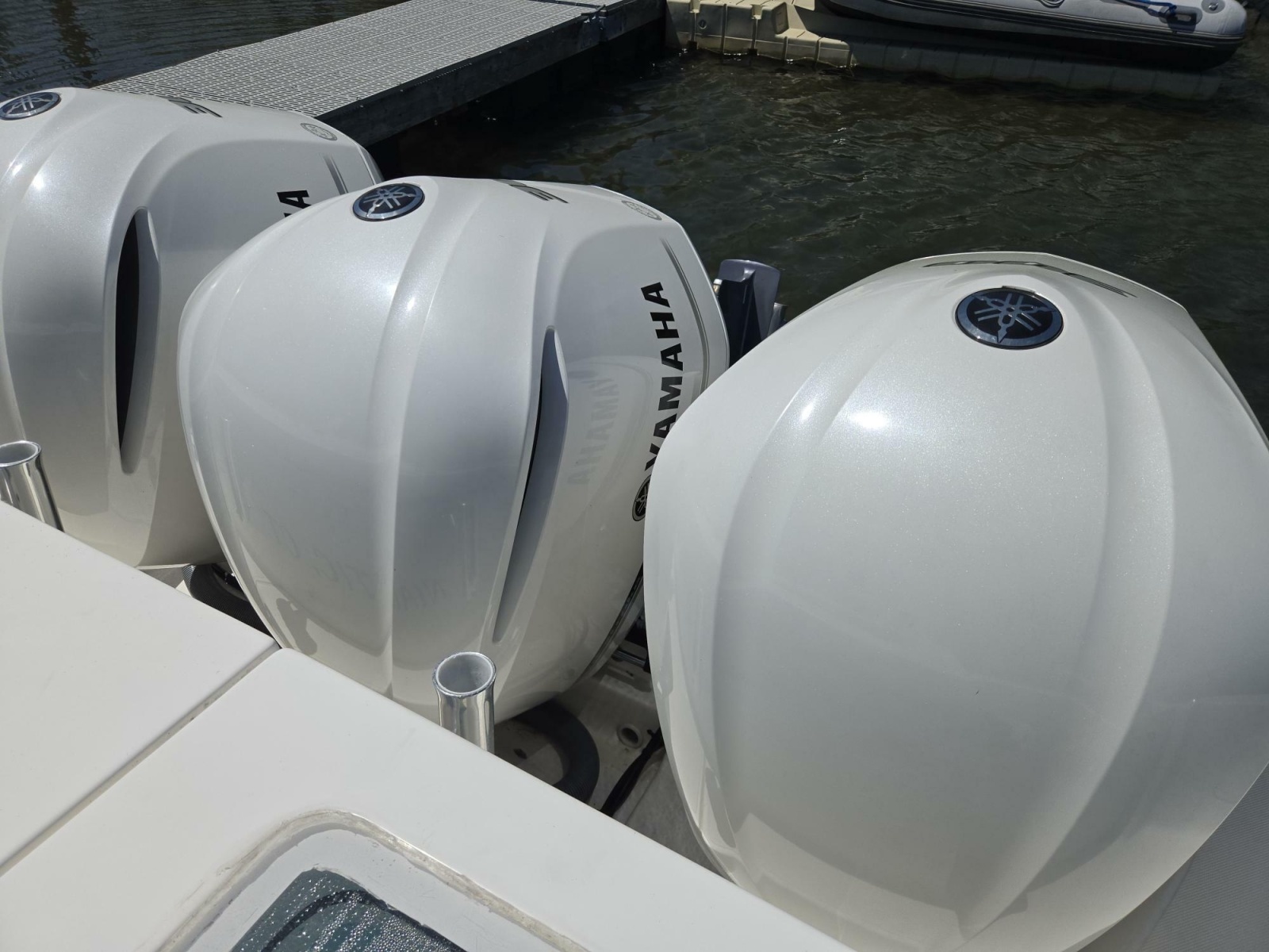 2019 Pursuit 355 Offshore