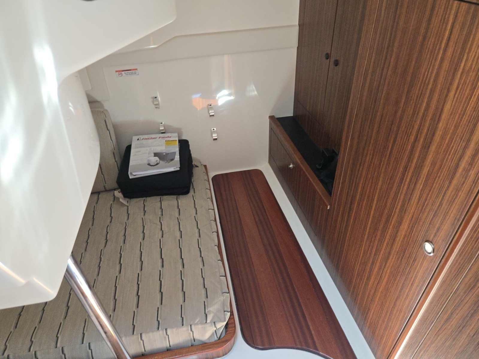 2019 Pursuit 355 Offshore