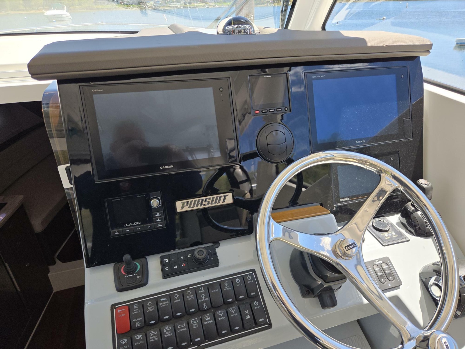 2019 Pursuit 355 Offshore