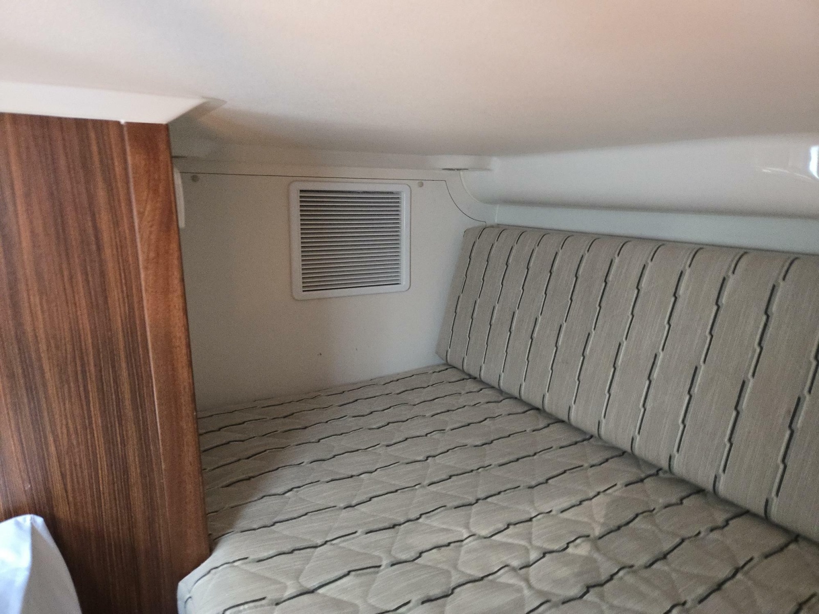 2019 Pursuit 355 Offshore