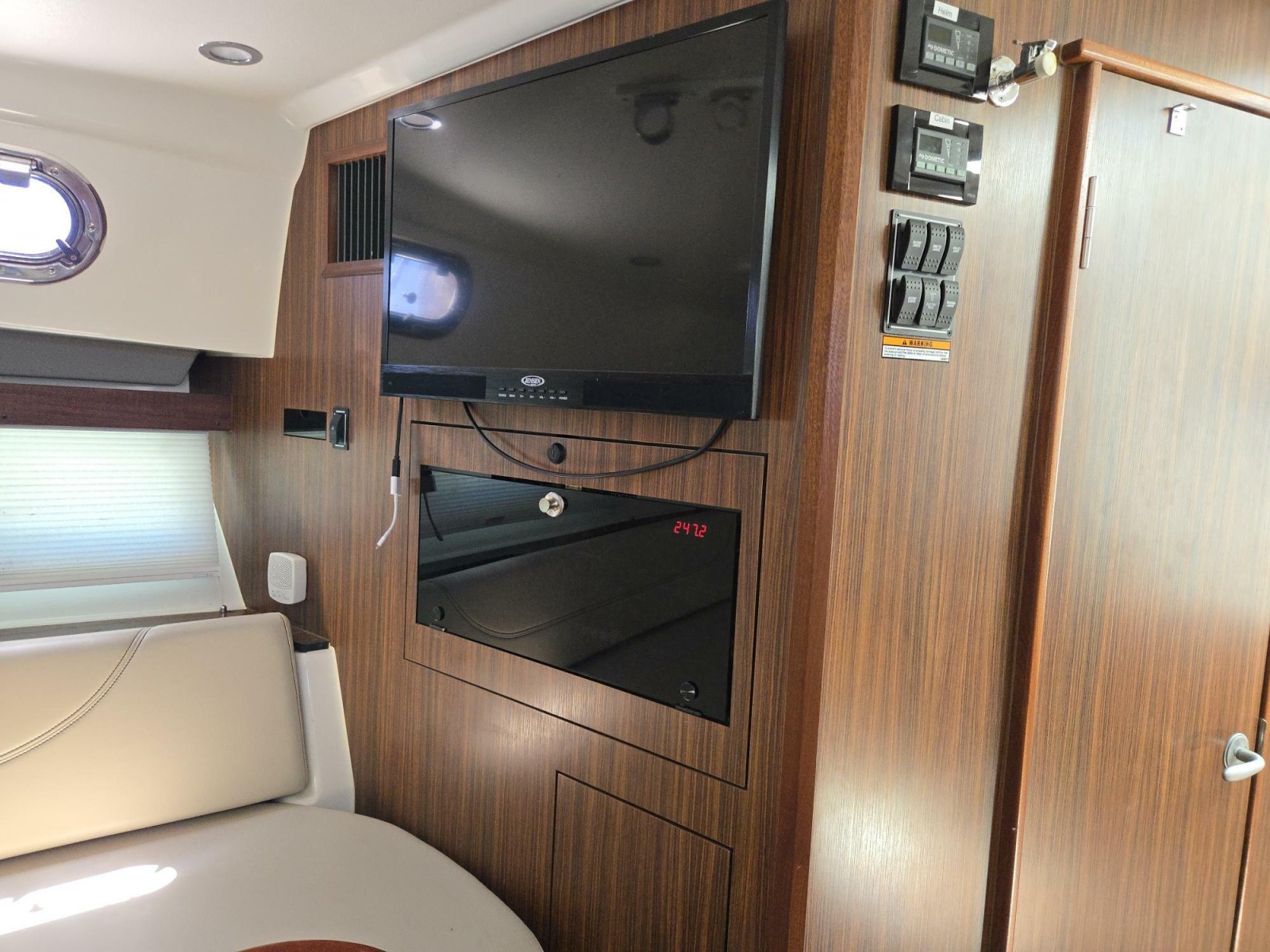 2019 Pursuit 355 Offshore