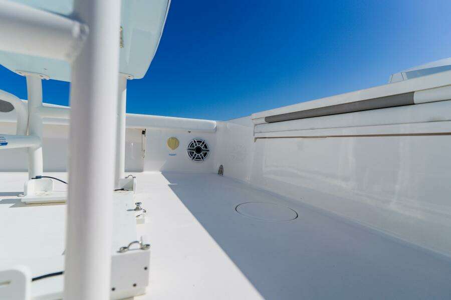 28ft Caymas Yacht For Sale