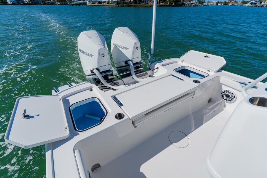 28' 2022 Caymas 28 HB