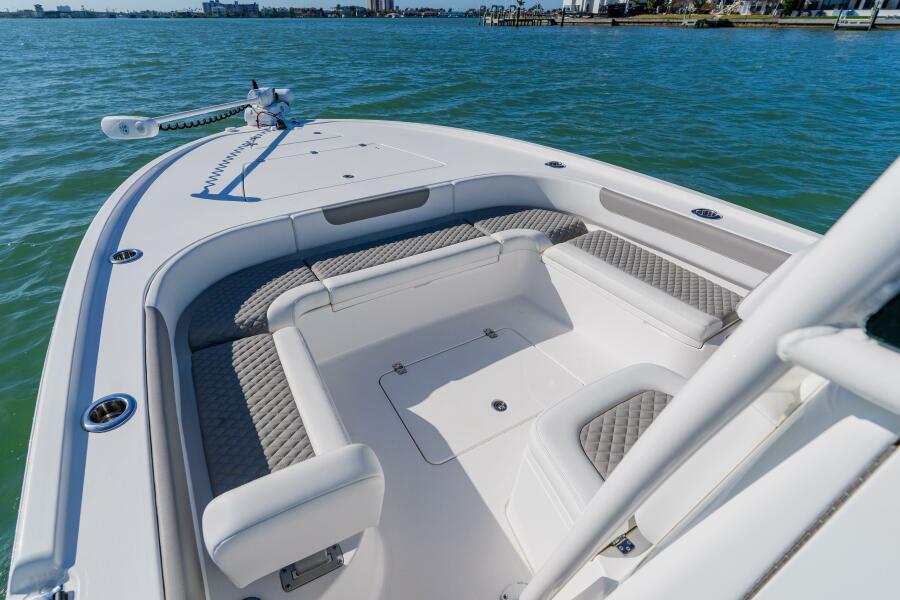 28' 2022 Caymas 28 HB