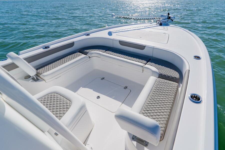 28' 2022 Caymas 28 HB