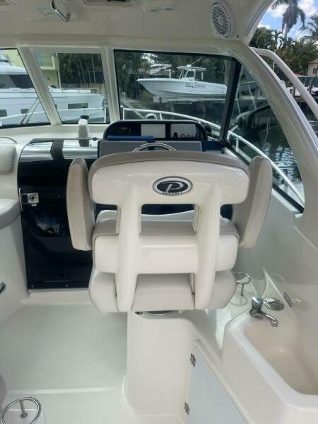 33' 2014 Pursuit OS 315