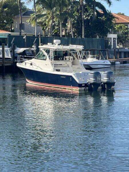 Encore 33ft Pursuit Yacht For Sale