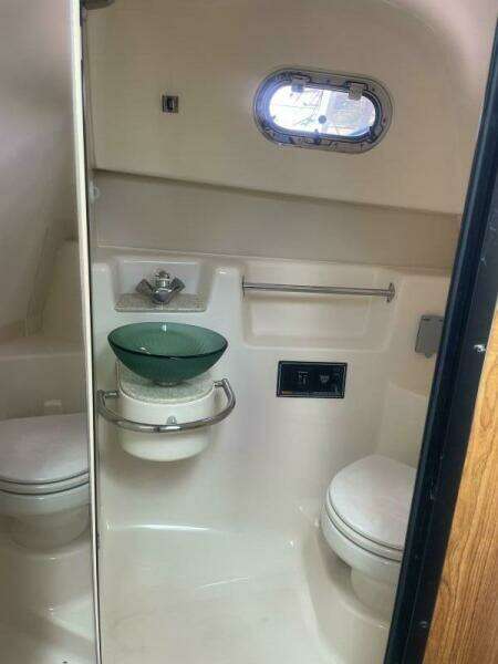 Encore 33ft Pursuit Yacht For Sale