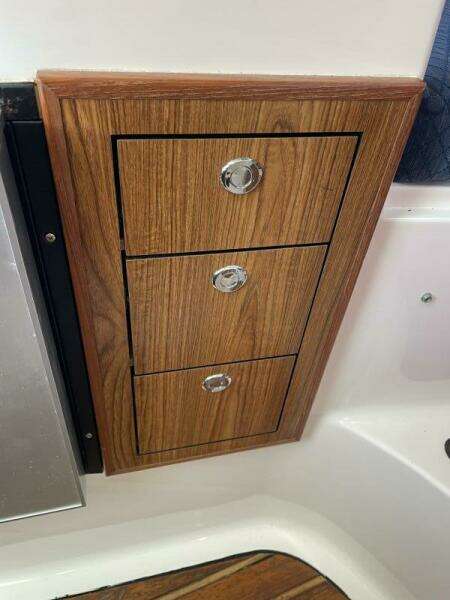 Encore 33ft Pursuit Yacht For Sale