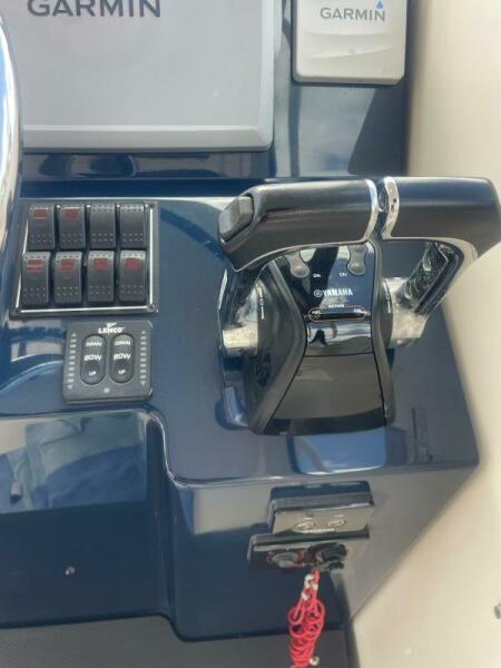 33' 2014 Pursuit OS 315