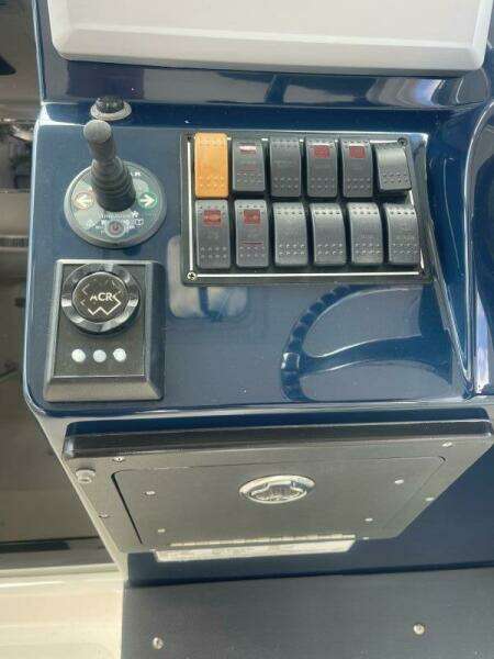 Encore 33ft Pursuit Yacht For Sale