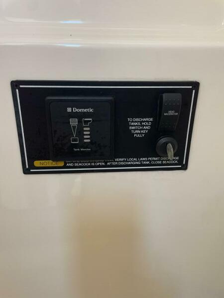 33' 2014 Pursuit OS 315