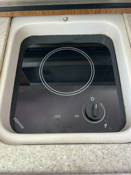 Encore 33ft Pursuit Yacht For Sale